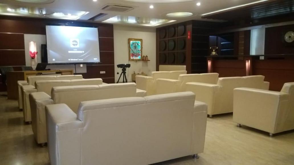 Mirzāpur فندق ياش إن - فنادق في ميرزابور المظهر الخارجي الصورة